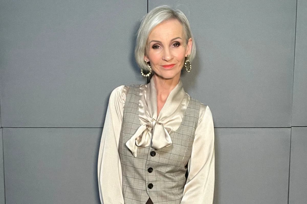 Dress Like You Mean Business, essay by Linda Paige