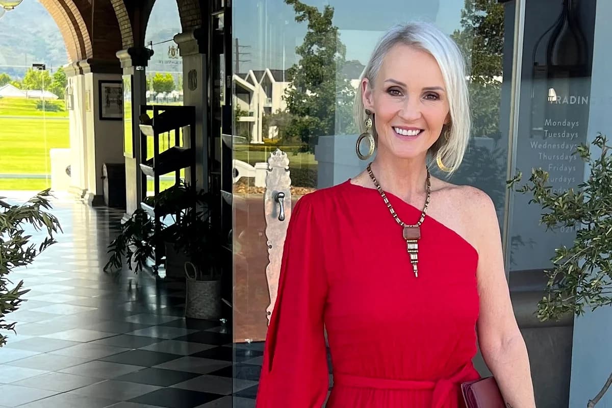 Dress To Connect: How Personal Style Expands Your Confidence, Income and Influence, essay by Linda Paige